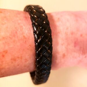 MEN'S BLACK WOVEN LEATHER BRACELET